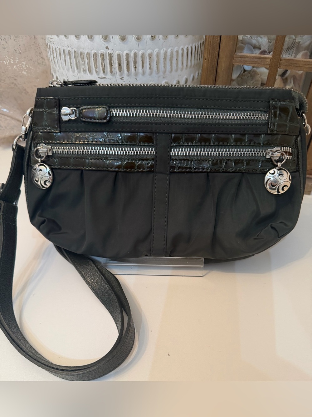Brighton Twister Go Go Pouch Crossbody Bag in Hunter Green